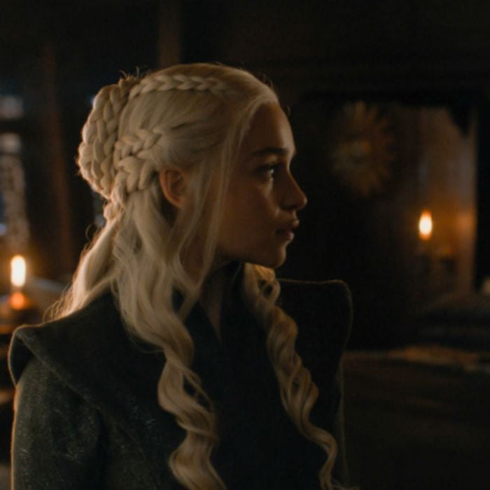 Em &quot;Game of Thrones&quot;, Jon Snow (Kit Harington) mata Daenerys (Emilia Clarke)