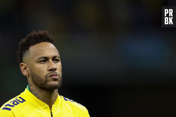 Neymar surgiu pensativo no jogo da Copa América, realizado nesta quarta (5)