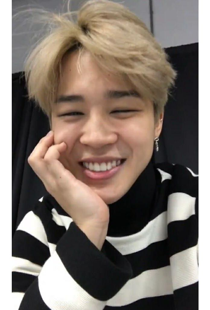 Bts Jimin E 24 Curiosidades Incriveis Sobre O Integrante Do Grupo Purebreak La historia de jimin de bts park jimin amino oficial amino este pequeno es considerado como su version infantil, y los fans incluso lo compararon con las fotos de jimin cuando era nino. bts jimin e 24 curiosidades incriveis