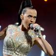  Katy Perry &eacute; a quinta artista feminina mais rica do ano, com US$40 milh&otilde;es de faturamento 