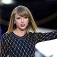  Taylor Swift &eacute; a segunda cantora mais rica do ano, com US$64 milh&otilde;es no bolso. 