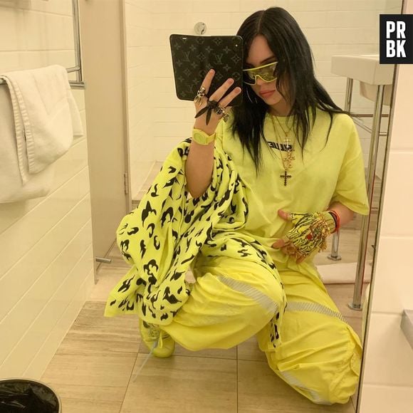 Billie Eilish se surpreendeu ao aparecer nua e careca em capa de revista - sem nem ser comunicada sobre o trabalho