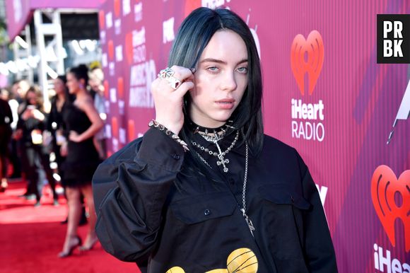 Fãs de Billie Eilish são contra amizade da cantora com Drake
