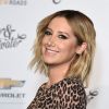 Ashley Tisdale diz que foi ruim ter beijado Zac Efron em cena