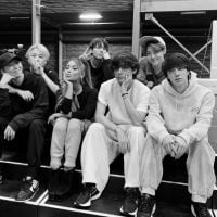 Após aparecerem juntos em foto, internet pede por uma parceria entre Ariana Grande e BTS