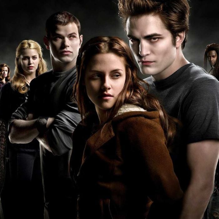 &quot;A Saga Crepúsculo&quot; contava a história de Bella (Kristen Stewart) e de como sua vida mudou ao esbarrar com vampiros e lobisomens