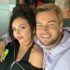 Chris Hughes, ex-namorado de Jesy Nelson, respondeu jornalista que atacou a cantora