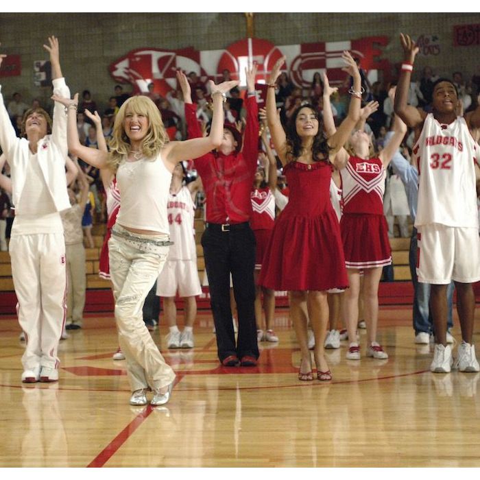 Disney Channel transmitirá versões sing along dos filmes do &quot;High School Musical&quot;
  
  