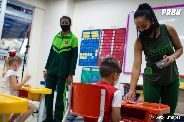 Algumas instituições de ensino do Brasil já voltaram a ter aulas presenciais
