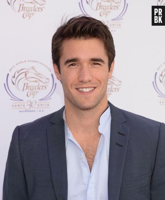 Josh Bowman conta detalhes da segunda parte da temporada de "Revenge"