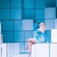Zara Larsson fez uma apresentação ao vivo do "Poster Girl" e mais faixas marcantes de sua carreira no dia 8 de março de 2021