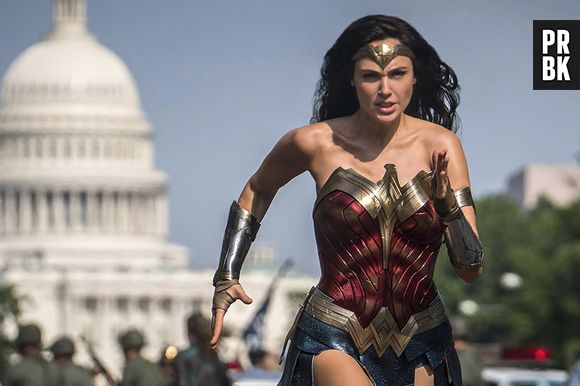 A Mulher-Maravilha (Gal Gadot) é a super-heroína mais icônica? Escolha qual delas você salva!
