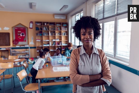Como se vestir para uma entrevista de emprego: professores não precisam usar roupas formais, mas é necessário evitar peças curtas e muito despojadas