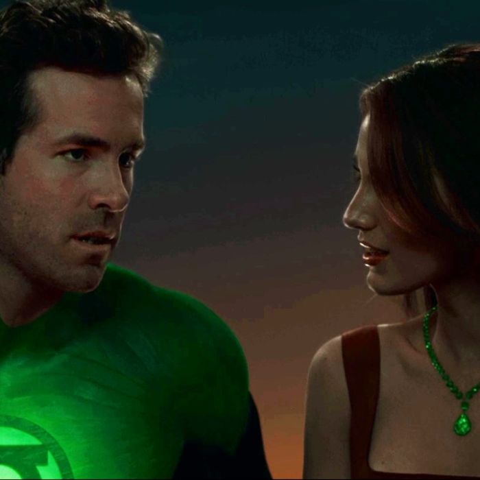 &quot;Lanterna Verde&quot;, com Ryan Reynolds e Blake Lively, é o filme da Sessão da Tarde nesta terça (25)