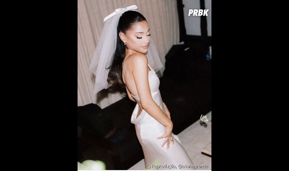 Ariana Grande se casou com Dalton Gomez em 15 de maio de ...