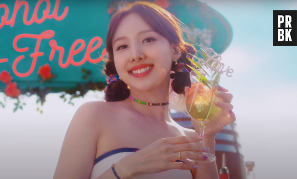 Rolou influência do Brasil! Veja 5 momentos incríveis do comeback do TWICE com "Alcohol-Free"