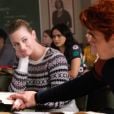 Em "Riverdale", Archie   (KJ Apa) lidera busca por fugitivos e   Betty (Lili Reinhart) tenta encontrar Judhead (Cole Sprouse)    