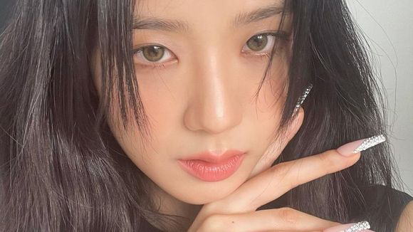 Jisoo, do BLACKPINK, muda o visual. Vote no seu cabelo preferido!