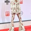 Lil Nas X usou terno floral embelezado pelo designer londrino Richard Quinn no BET Awards 2021