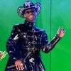 Lil Nas X se apresentou com look total black, que fazia lembrar ao tecido de látex