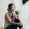 Seu corpo libera substâncias químicas que aliviam o estresse e aumentam o humor, chamadas endorfinas, antes e depois do treino 