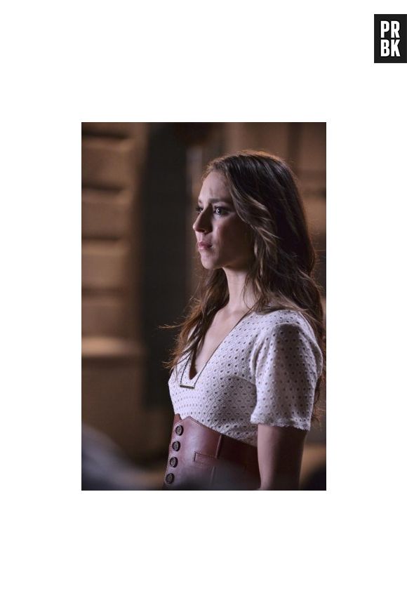 Após briga com Toby, Spencer é deixada em lágrimas, na 5ª temporada de "Pretty Little Liars"