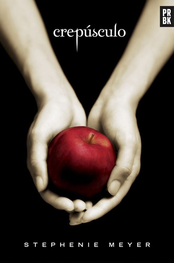 Stephenie Meyer teve a ideia para a saga "Crepúsculo" a partir de um sonho em que aparecia uma garota normal e um vampiro "fantasticamente lindo e brilhante" discutindo