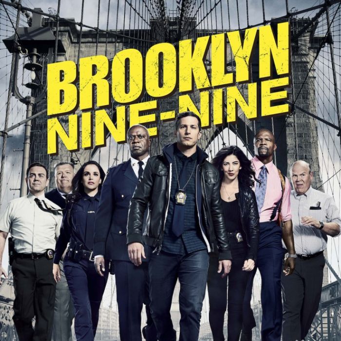  Os episódios especiais de Halloween de &quot;Brooklyn Nine-Nine&quot; são sagrados e perfeitamente icônicos. Eles costumam abordar apostas feitas entre os membros da delegacia, que envolvem competições insanas e grandes reviravoltas  