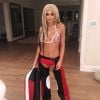 Kylie Jenner também se fantasiou de Christina Aguilera, no Halloween de 2016