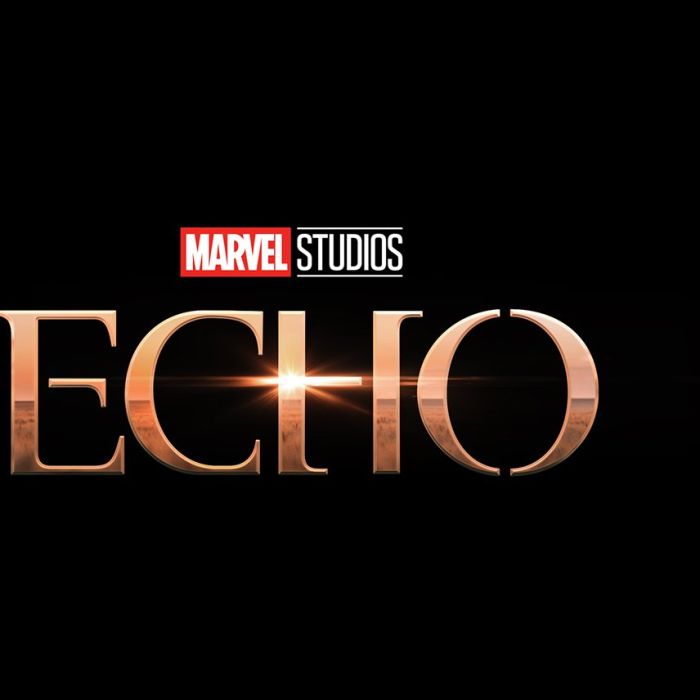  A Marvel anunciou a série &quot;Echo&quot; no Disney Plus Day. O seriado é um spin-off de &quot;Hawkeye&quot;, que irá focar na personagem Echo (Alaqua Cox), que será apresentada na produção estrelada por Jeremy Renner e Hailee Steinfeld. Ela será a primeira heroína de origem indígena e segunda personagem surda do MCU 