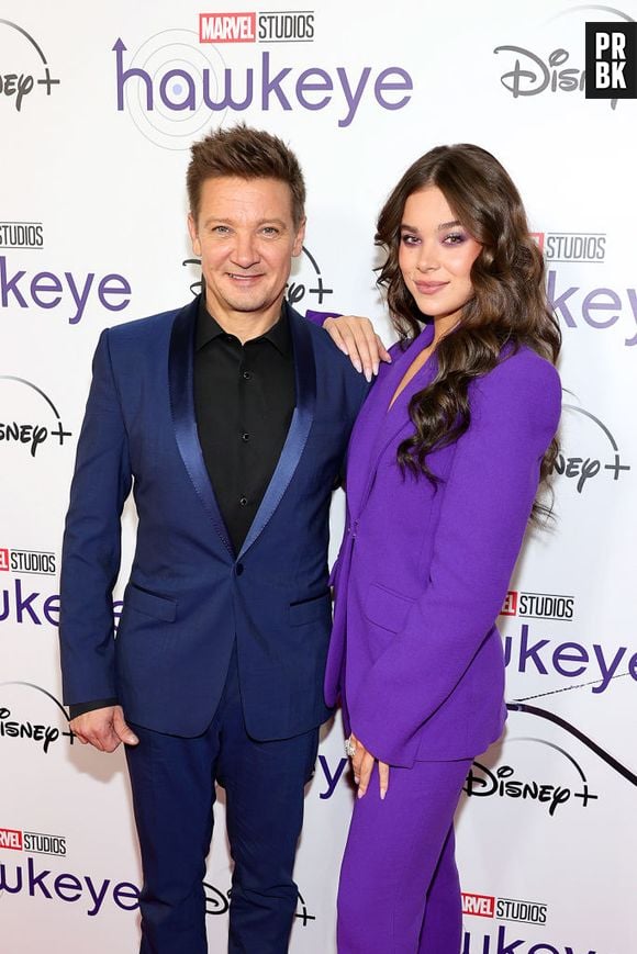 "Gavião Arqueiro": Jeremy Renner interpreta Clint Barton e Hailee Steinfeld é Kate Bishop 