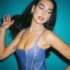 Dua Lipa fala sobre Rock in Rio e pede dicas de viagem aos fãs brasileiros