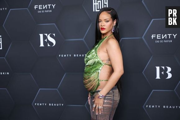 Rihanna ressignificou a moda para grávidas