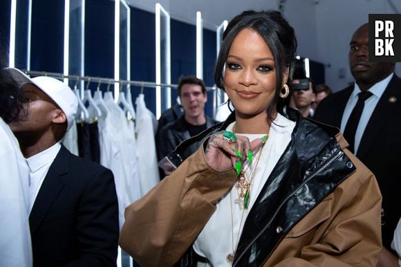 Rihanna é dona da Fenty Beauty