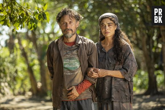 "Pantanal": após morte de Gil (Enrique Diaz), Maria Marruá (Juliana Paes) se transforma em onça para matar assassino do marido