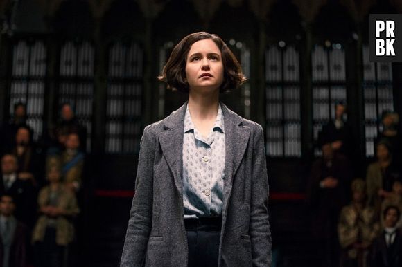 Katherine Waterston, de "Animais Fantásticos", já se posicionou contra transfobia de J.K Rowling