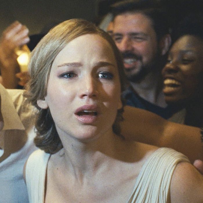 &quot;Mãe!&quot;: Jennifer  Lawrence ganhou elogios por atuação em filme bizarro  
