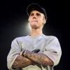 Justin Bieber mostra paralisia facial causada por síndrome e pede orações