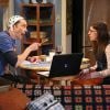 Fotos promocionais do novo capítulo de "The Big Bang Theory" mostram trabalho entre Sheldon (Jim Parsons) e Amy (Mayum Bialik)