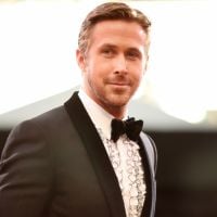 1ª foto de Ryan Gosling em "Barbie" divide opiniões. Confira o look e vote no melhor Ken!