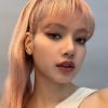 Lisa foi a última do BLACKPINK a debutar solo, depois de Jennie e Rosé. Jisoo ainda não lançou música sozinha