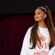 Ariana Grande desenvolveu estresse pós-traumático após ataque terrorista em show realizado em Manchester e organizou festival para arrecadar fundos para as famílias das vítimas