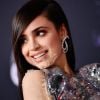 Sofia Carson: 25 looks no tapete vermelho da atriz de "Continência ao Amor"