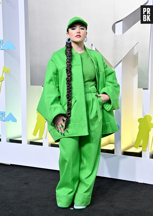  Lauren Spencer-Smith exibe seu look no red carpet do MTV Video Music Awards 2022