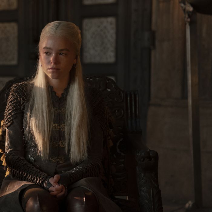 Rhaenyra Targaryen, a grande protagonista de &quot;A Casa do Dragão&quot;, é vivida por Milly Alcock até o 5º episódio da série derivada de &quot;Game of Thrones&quot;