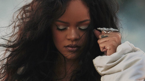 "Lift Me Up": Rihanna libera clipe com cenas inéditas de "Pantera Negra 2"