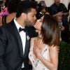 Selena Gomez é reduzida ao namoro com The Weeknd e Justin Bieber - mas ela é muito mais do que isso!