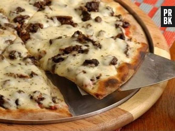 Pizza de coração de frango 