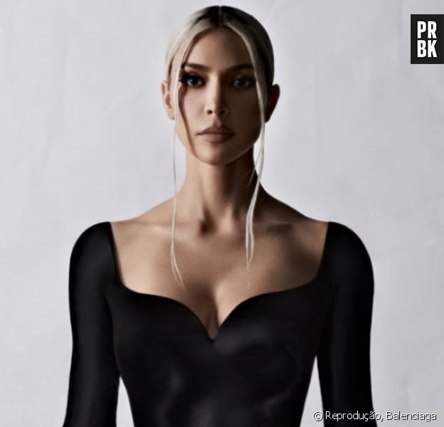 Balenciaga, acusada de incitar pedofilia, é detonada por Kim Kardashian