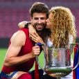 Shakira e Gerard Piqué teriam terminado relacionamento de 11 anos por traição do jogador